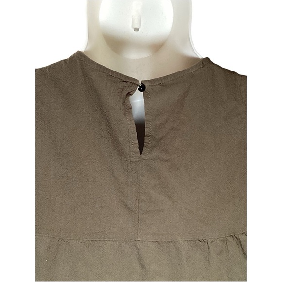 Olive Sleeveless Tiered Blouse, Stretch, Plus Size 2X - Picture 6 of 10